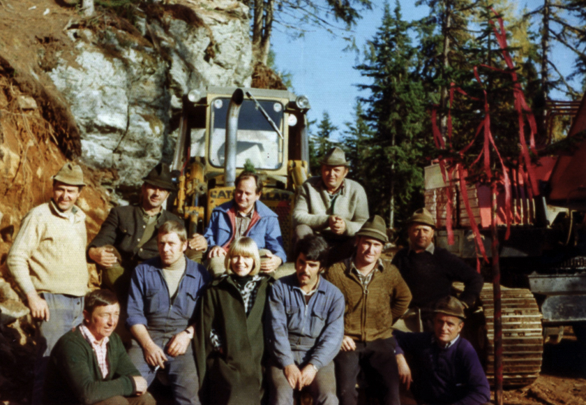 Feierlichkeiten zum Abschluss des Wegebaus 1979. 